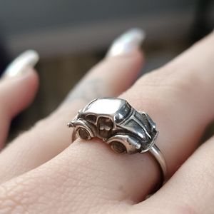 Adorable Moving VW Beetle Ring